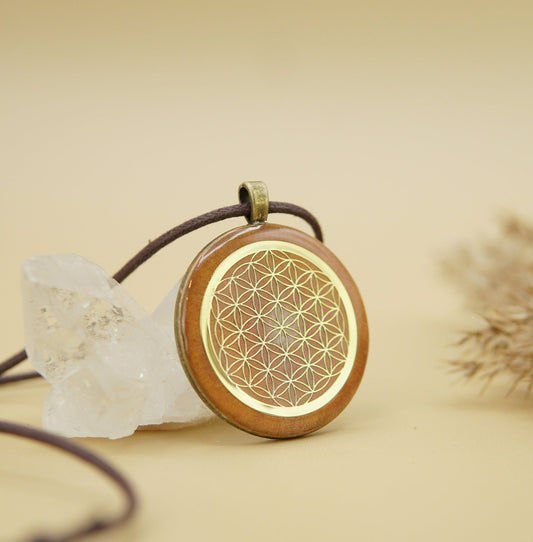 Flower of Life Orgonite Pendant – Sacral Chakra (Svadhishthana) Talisman Unisex