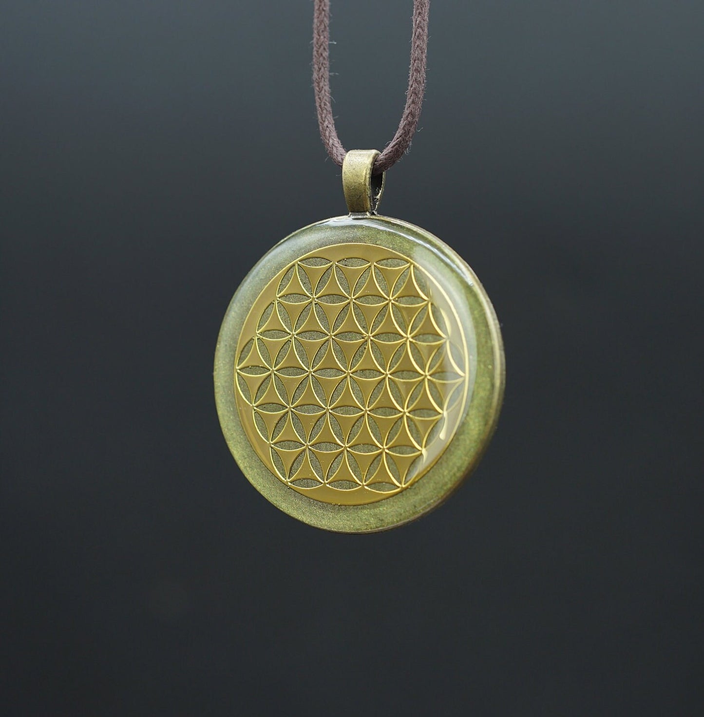 Blume des Lebens Orgonit – Anahata Chakra Talisman – Spiritueller Energieanhänger