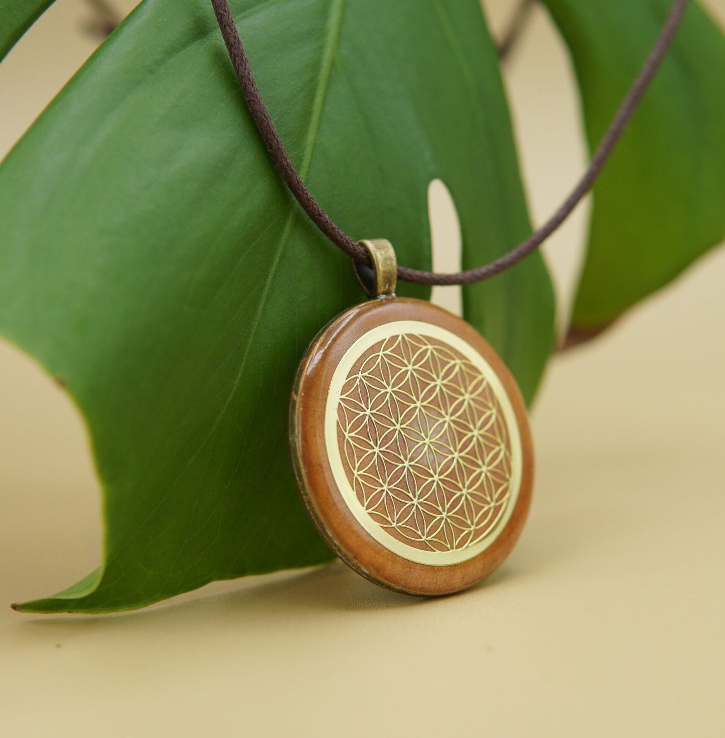 Blume des Lebens Orgonit Anhänger – Sakralchakra (Svadhishthana) Talisman Unisex