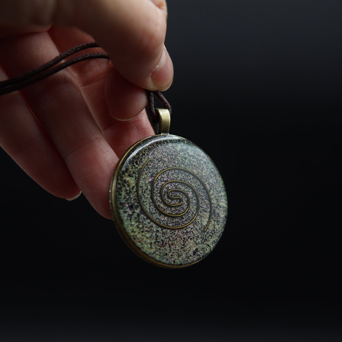 Cosmic Spiral Orgonite – Natural Power & Inner Harmony Energy Pendant