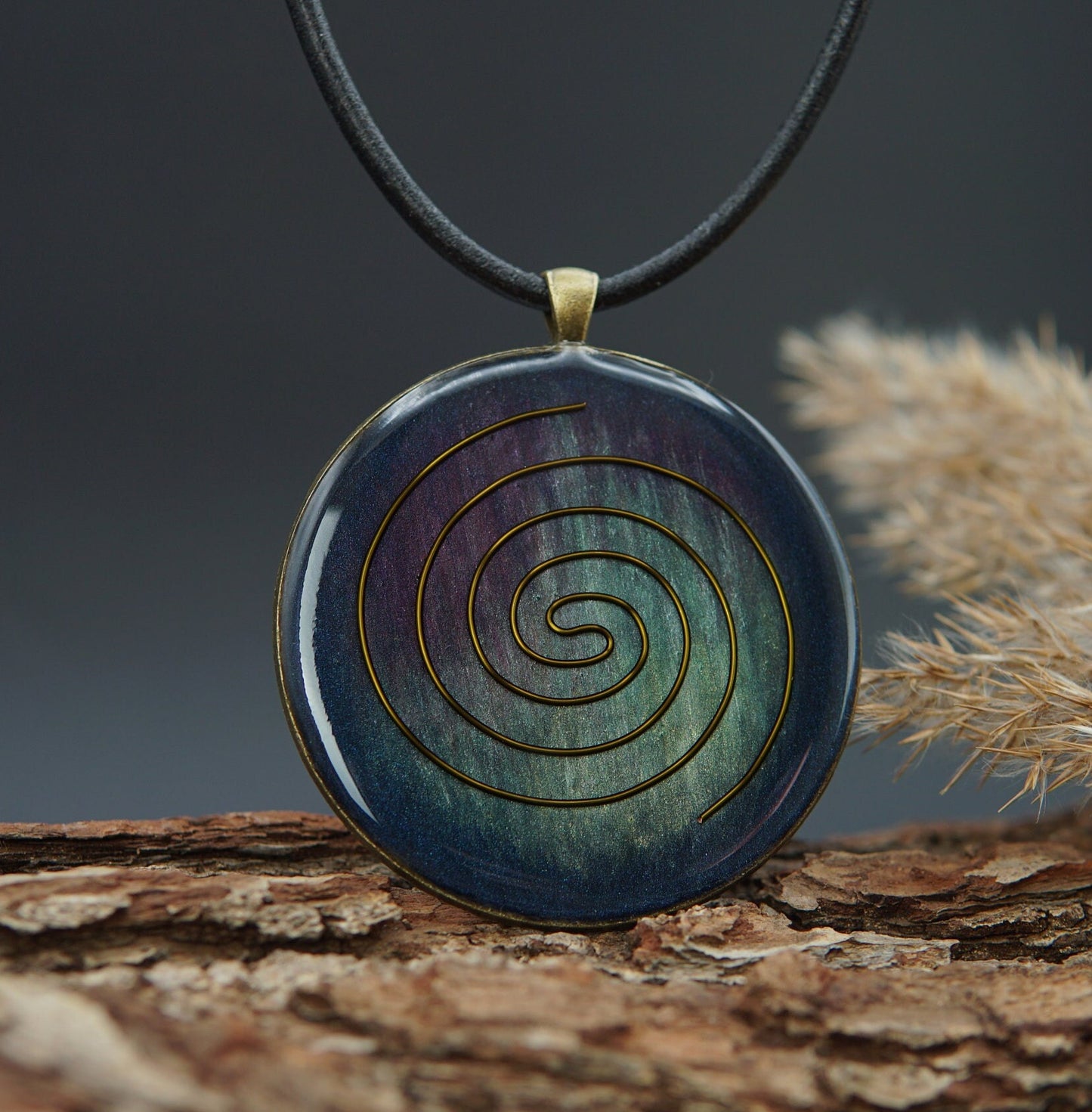 Orgonit Amulett „Aurora“ – Kosmische Spirale für energetischen Schutz