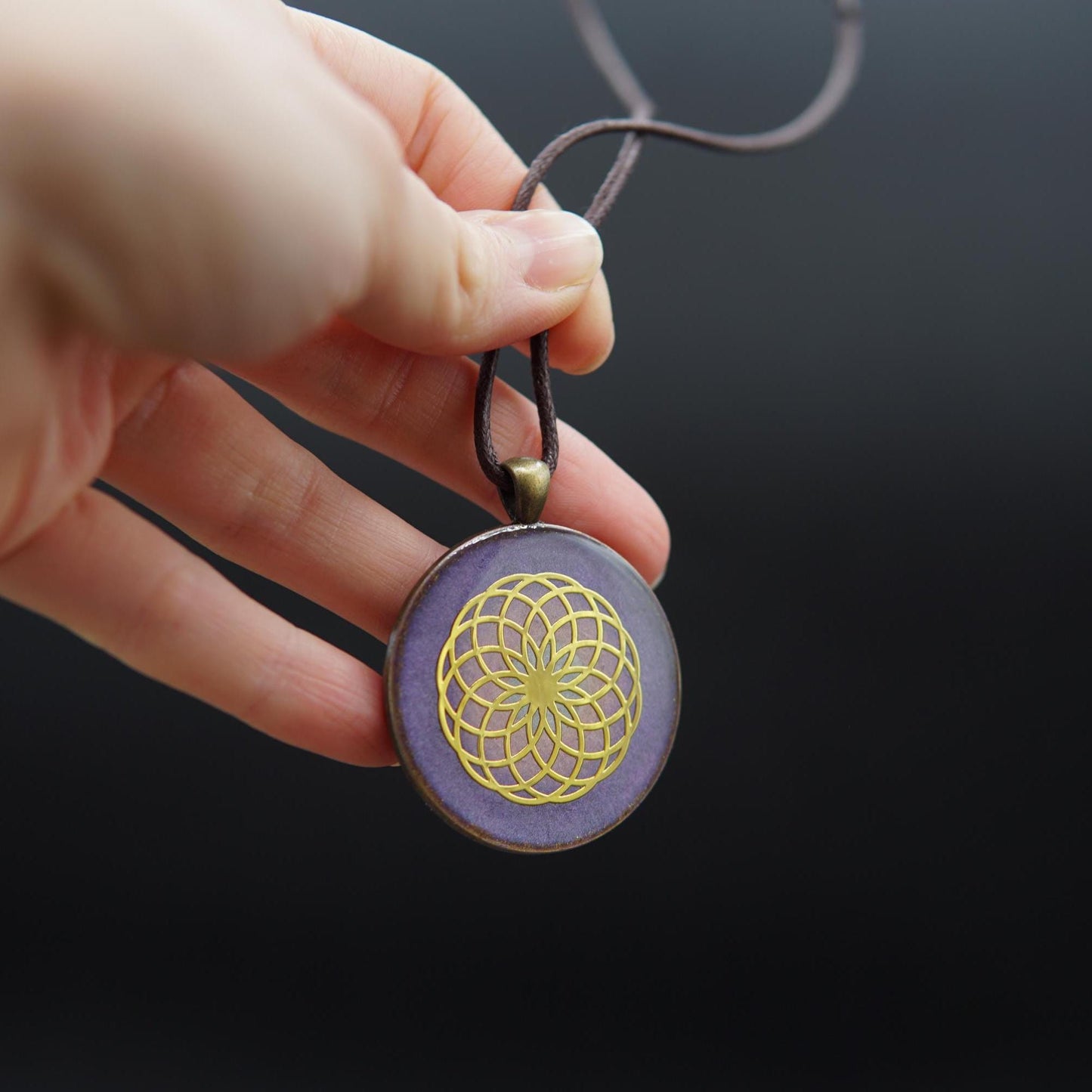 Chakra Symbol Orgonite Pendant – Crown Chakra Sahasrara Gift Unisex