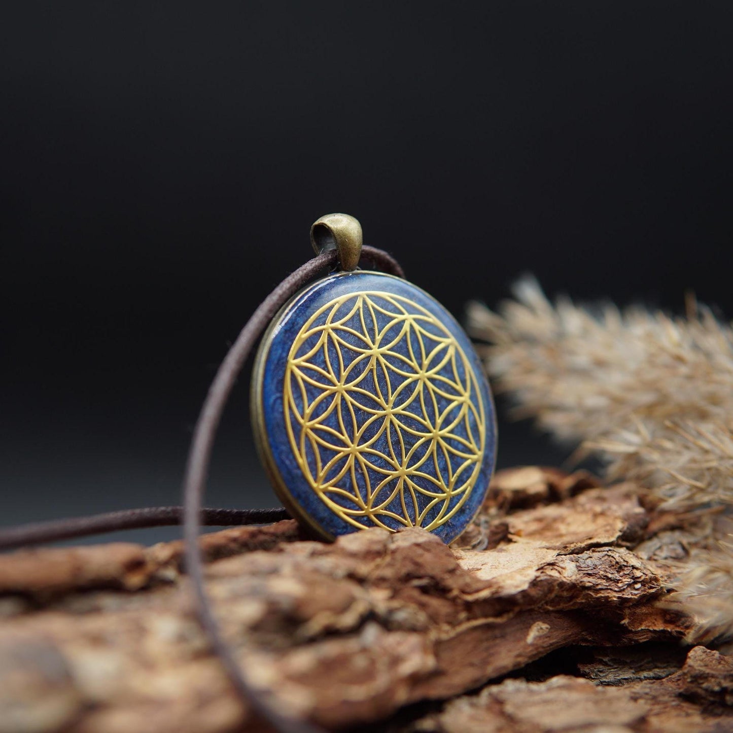 Flower of Life Orgonite Pendant – Blue Unisex Gift with Sacred Geometry