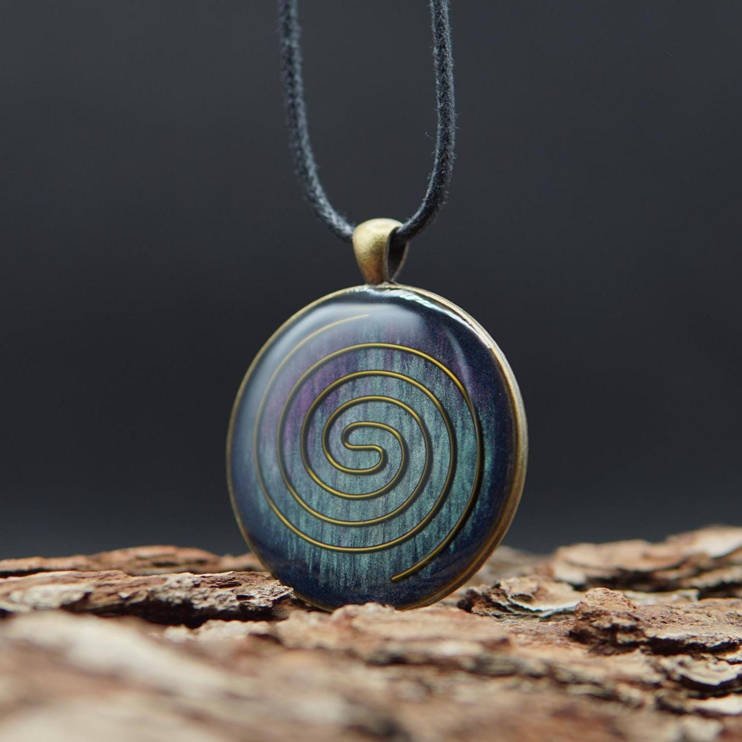 Orgonit Amulett „Aurora“ – Kosmische Spirale für energetischen Schutz