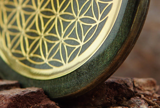 Orgonit Amulett Blume des Lebens – Jadegrün Bronze Heiliger Geometrie Schmuck