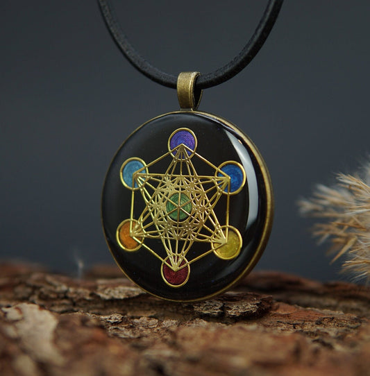 Metatron Orgonit Amulett – Chakra-Farben, Lichtarbeit & spirituelle Balance
