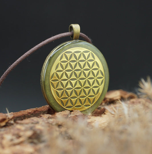 Blume des Lebens Orgonit – Anahata Chakra Talisman – Spiritueller Energieanhänger