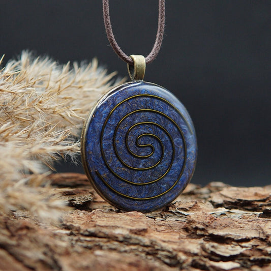 Kosmische Spirale Orgonit – Ajna Chakra Amulett für Intuition, Schutz & Harmonie