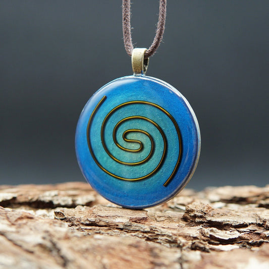 Kosmische Spirale Orgonit – Halschakra (Vishuddha) Amulett für Intuition & Schutz