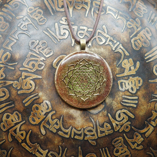 Sri Yantra Orgonit Amulett – Feng Shui Schutz & Energie Talisman