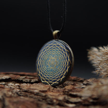 Energy amulet made of orgonite – handmade unique piece with strong protective effect